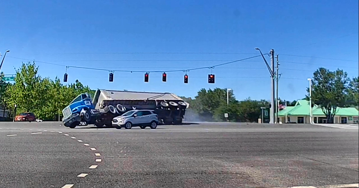 Multi Vehicle Crash On State Road In Wesley Chapel, Florida