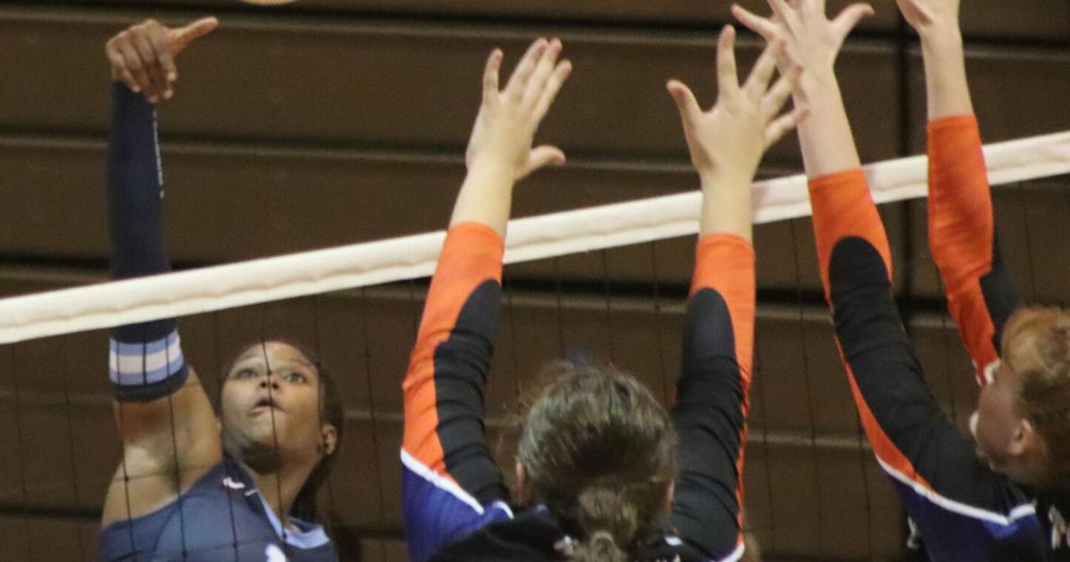 Osceola Upsets Wesley Chapel In Volleyball Regional Semifinal