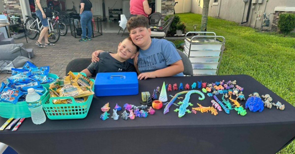 Young Entrepreneurs Using 3D Printers To Sell Products
