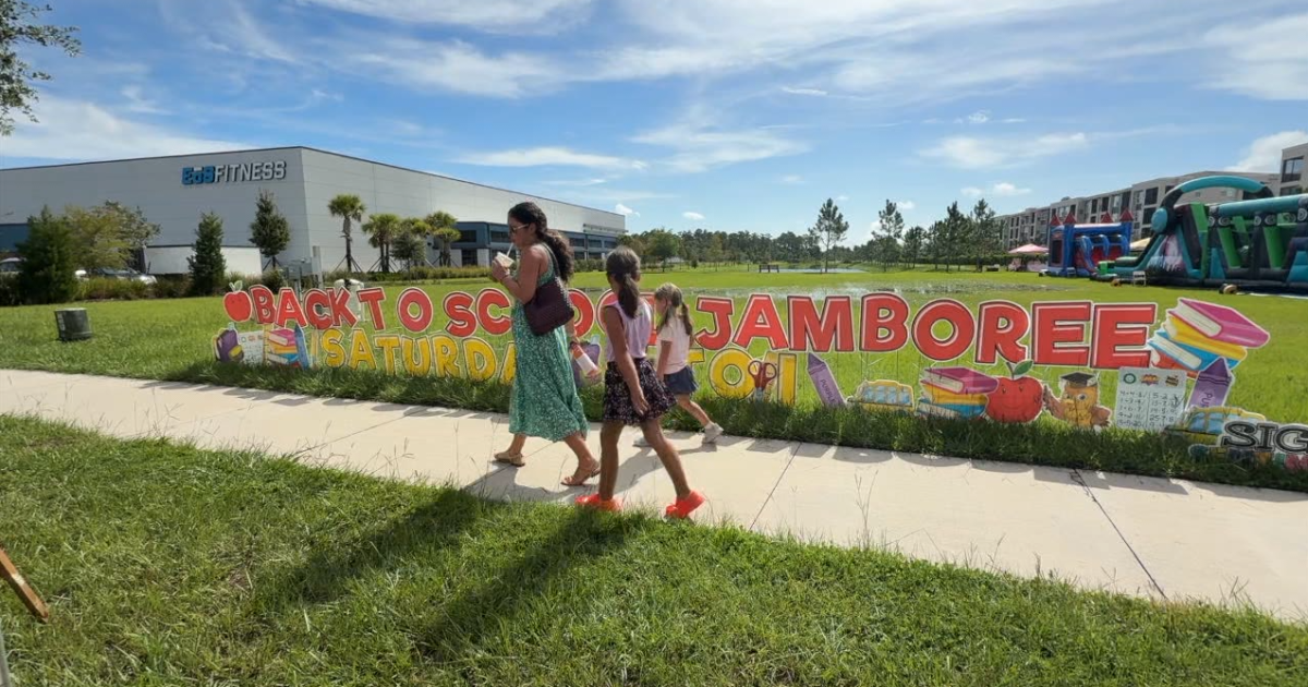 Community Led Back To School Event Boosts Local Businesses In Pasco County