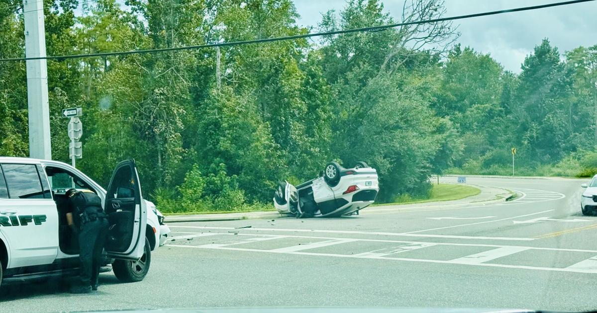 Serious Crash Leaves Elderly Driver Seriously Injured In Pasco
