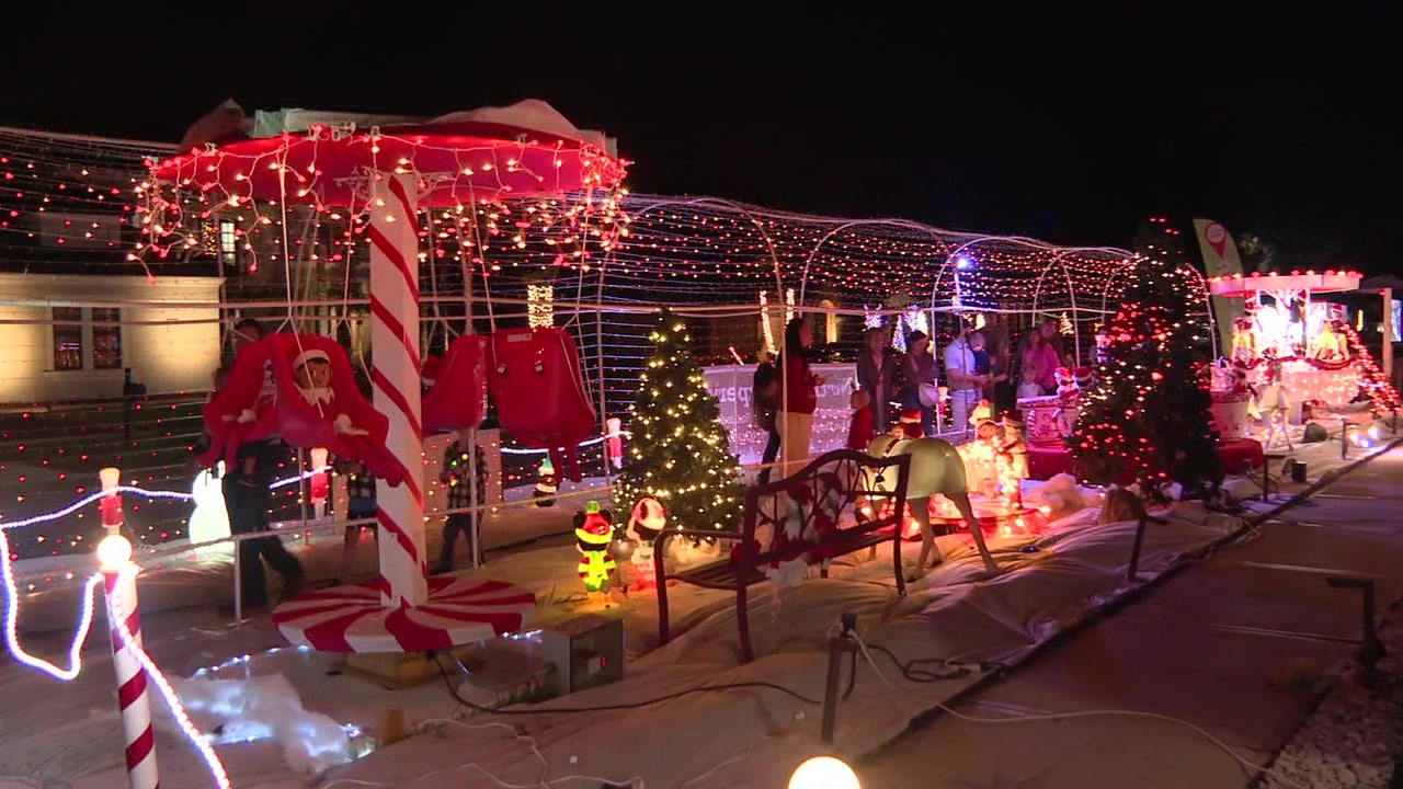 Land O’ Lakes Family Transforms Home Into Magical North Pole Experience