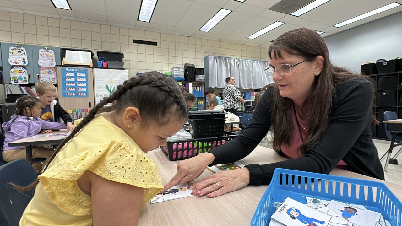 Teacher Kelly Rutherford Celebrates 35 Years Of Inspiring Students