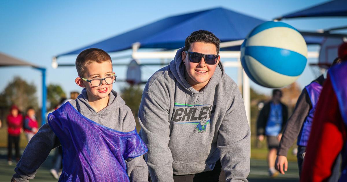 Unified Basketball Team Promotes Inclusion Between Schools