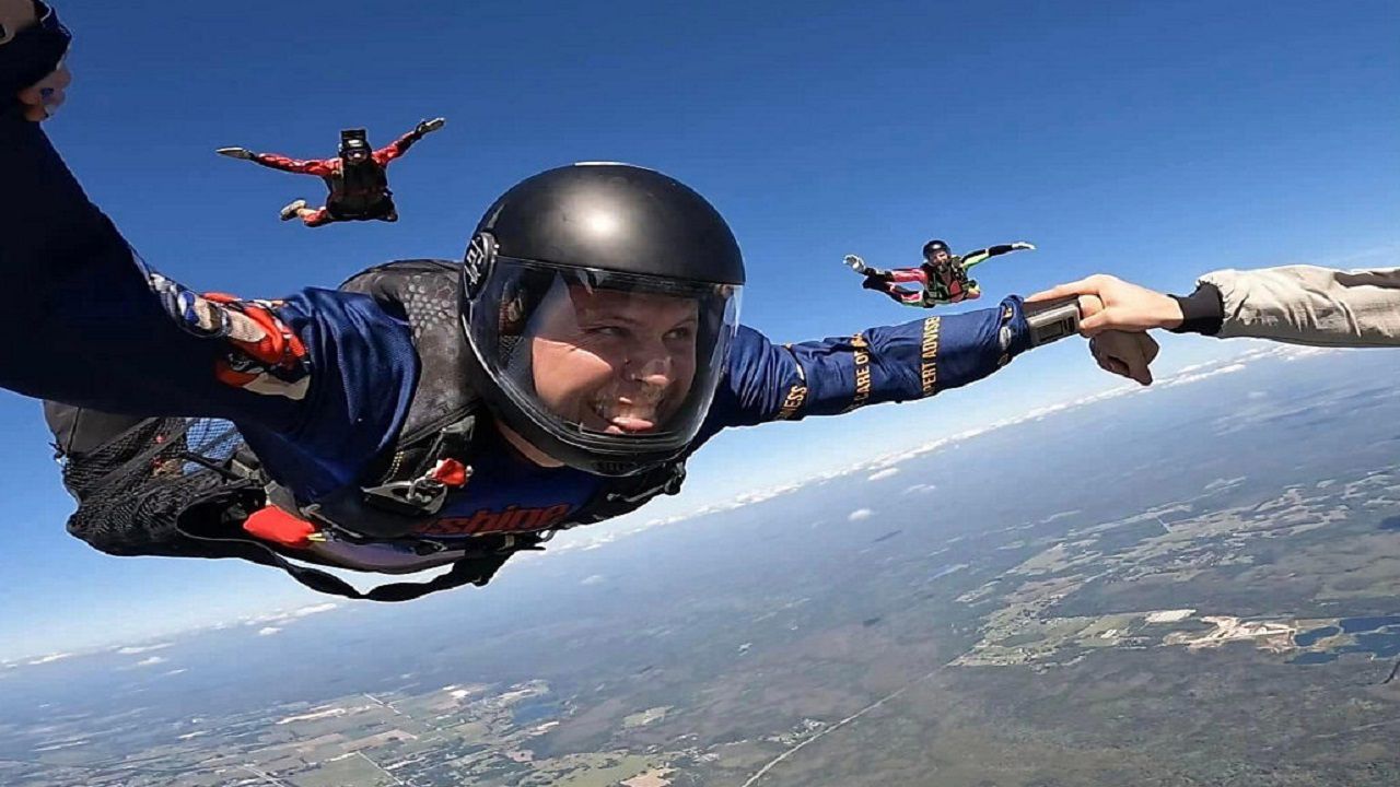 Retired Veteran Skydiving as Paraplegic to Honor Fallen Friend