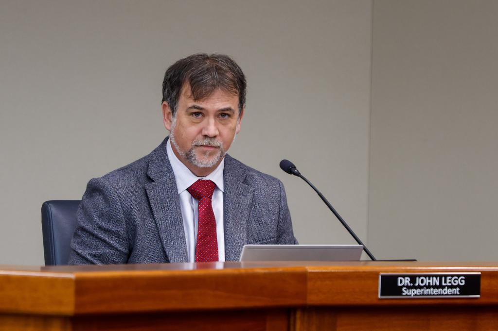 Pasco Superintendent Endorses School Board Candidates Ahead of Election