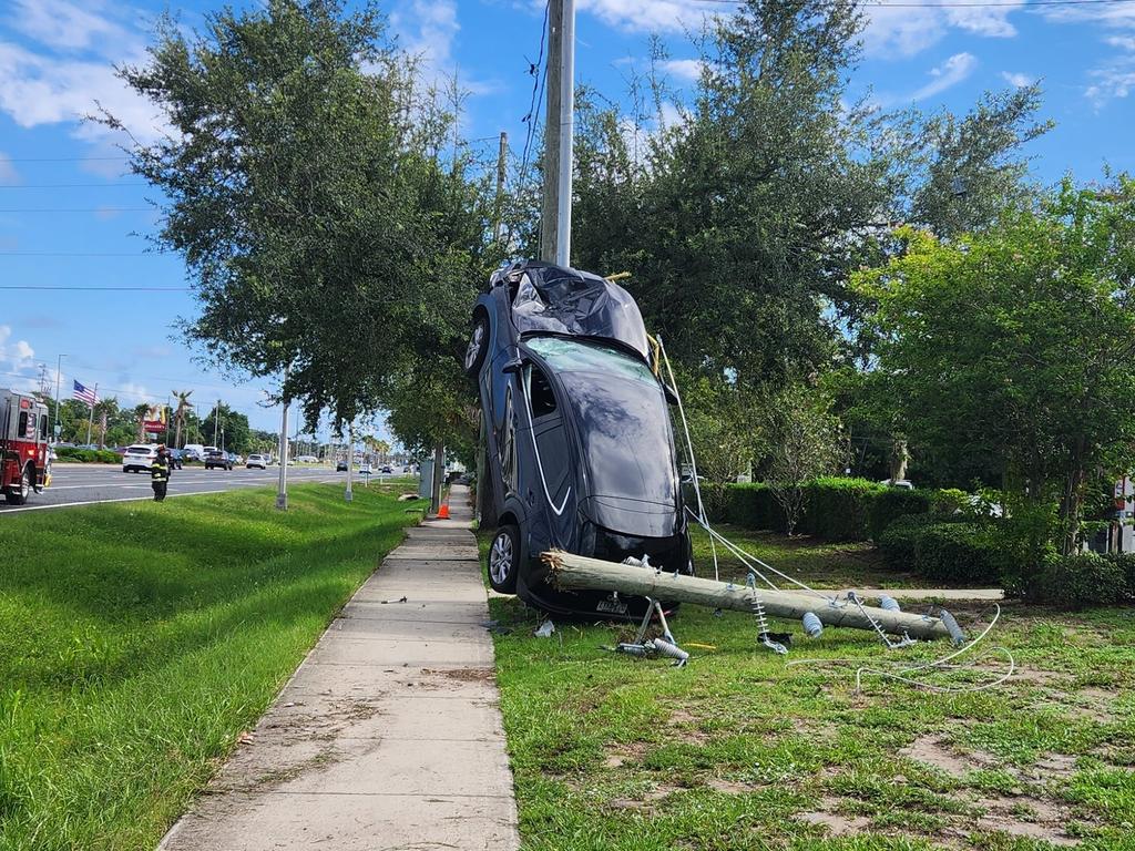 New Port Richey Woman Faces DUI Charges After U.S. 19 Crash Into Utility Pole