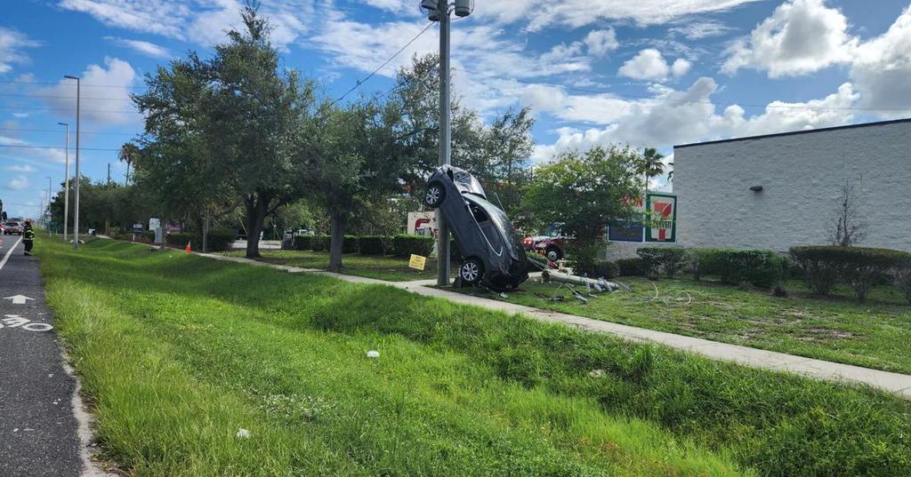 Woman Hospitalized After SUV Crash on U.S. 19 in New Port Richey