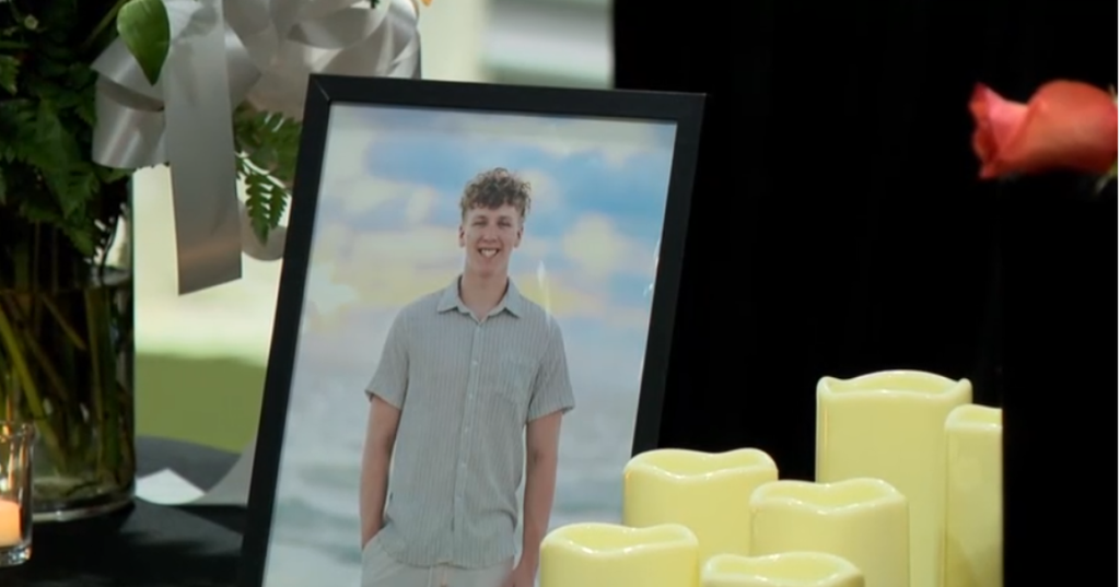 Hockey Community Honors Young Player With Memorial Game After Car Crash Death